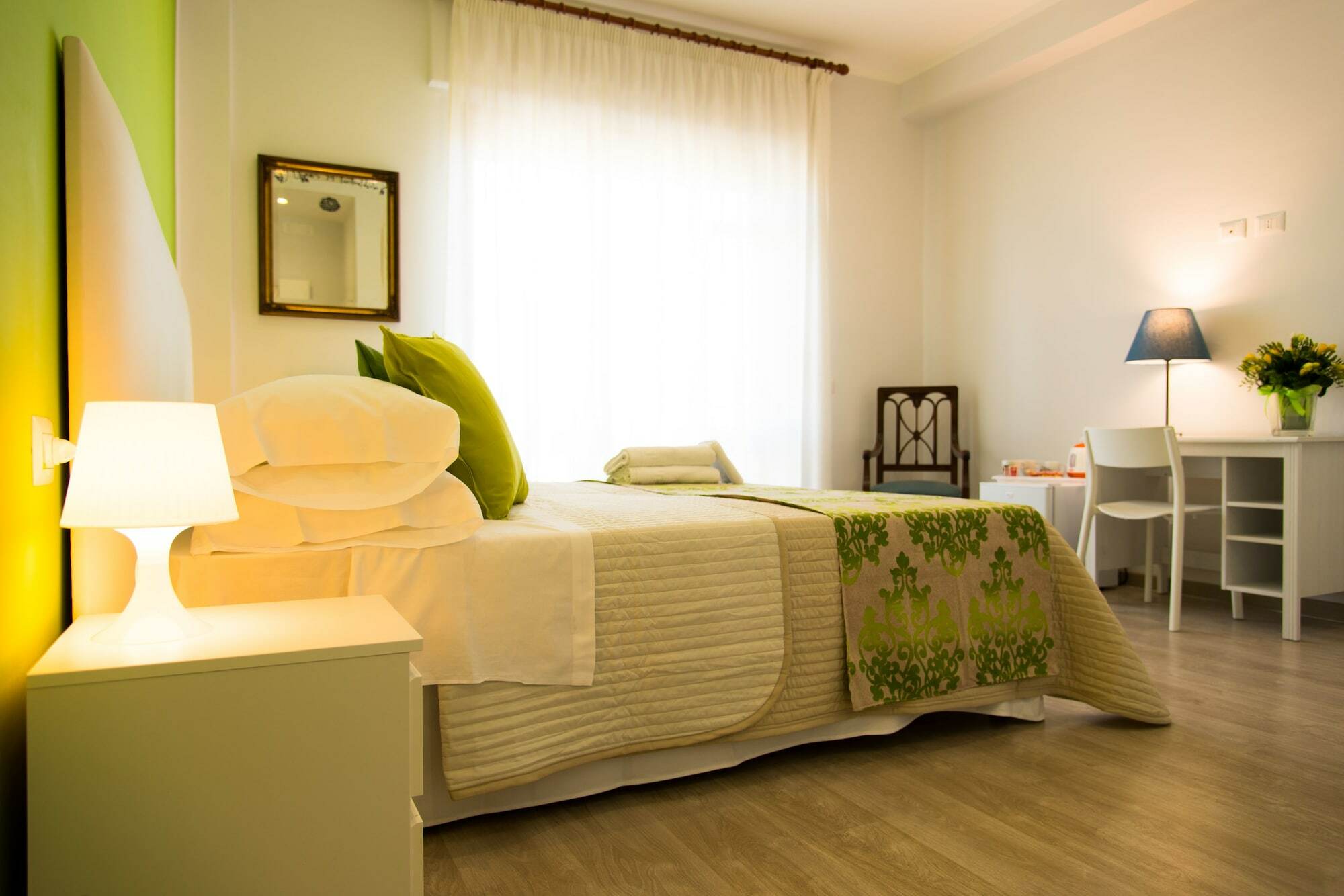 La Reginella Apartment Sorrento Luaran gambar
